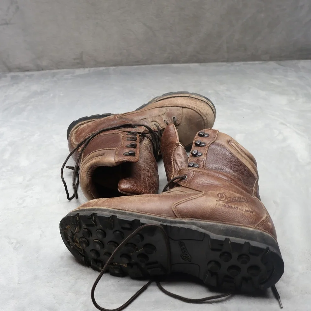 Danner Mens 10.5 Hiking Boots Brown 8
